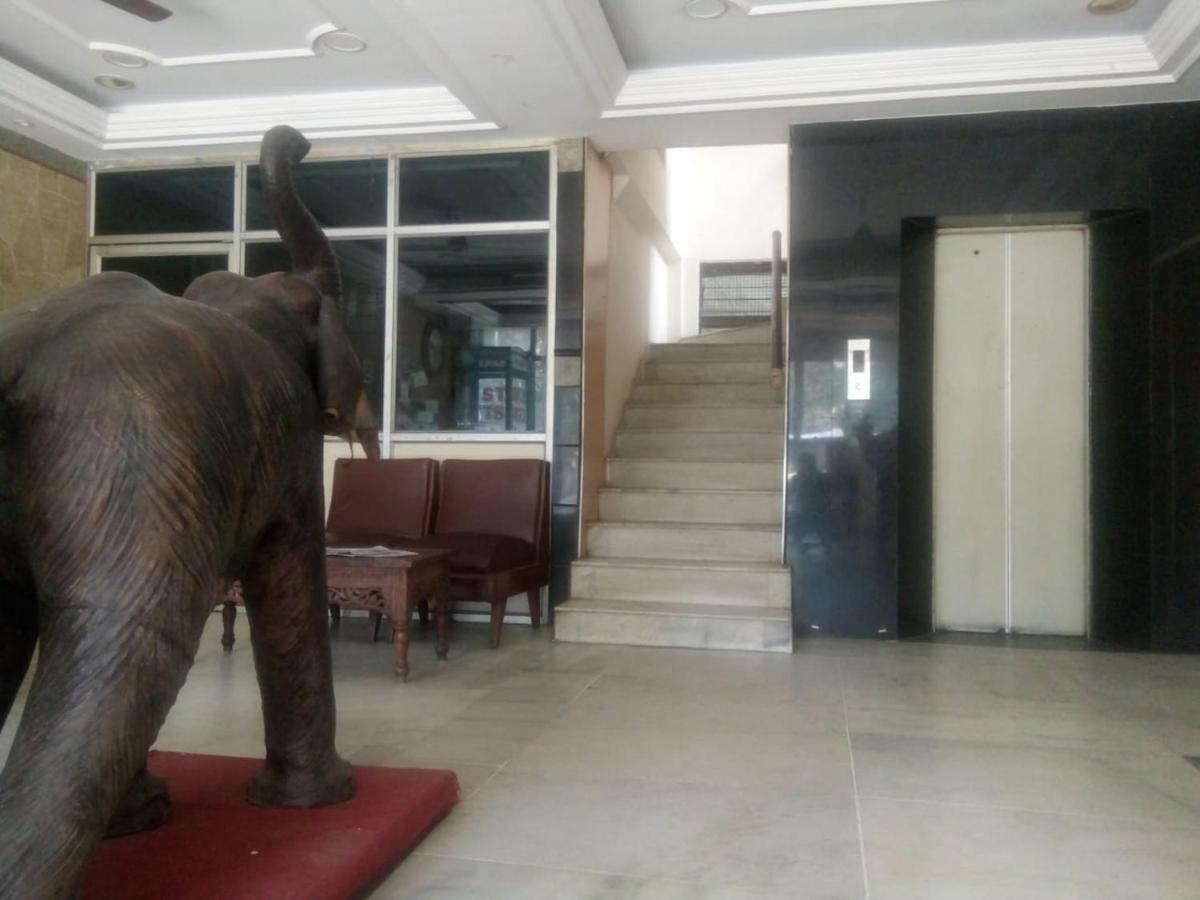 Hotel Dewans Residency Mysore Εξωτερικό φωτογραφία